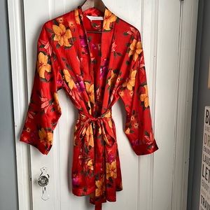 Victoria’s Secret intimates floral robe